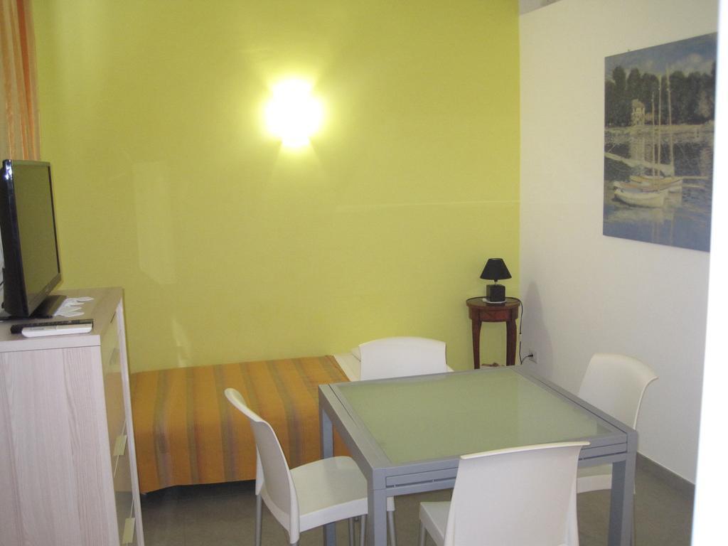 Colombo Apartments サンレモ 部屋 写真